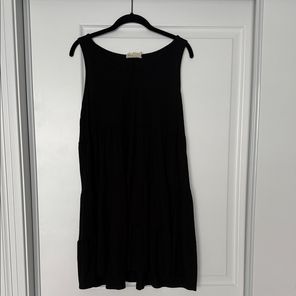 Elegant Black Sleeveless Dress